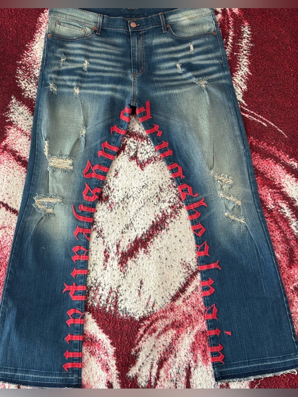 Los Angeles Golden Denim GOLDEN VENUS Flare Distressed Red Letters Jeans  Sz: 42